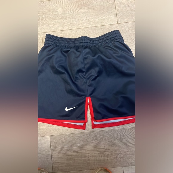 Navy and red athletic skirt - Picture 2 of 4